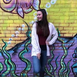 Meet your Posher, Hannah